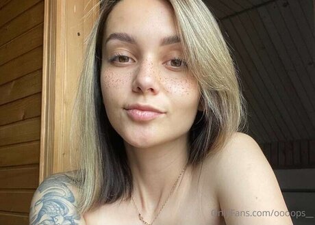 eva oopsy modèle porno img