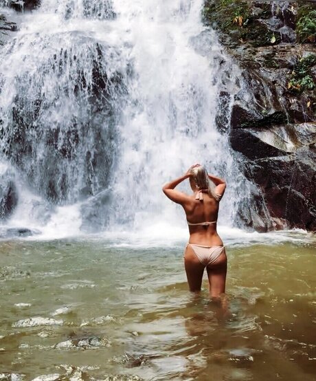 Colaway actrice exclusive galerie