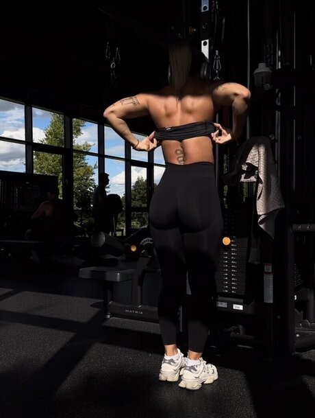 cosplay gros seins onlyfans érotique de haute qualité images