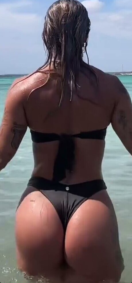 Lenaajoy beau modèle galerie