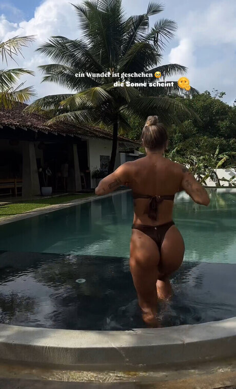 Lenaajoy étoile érotique galerie