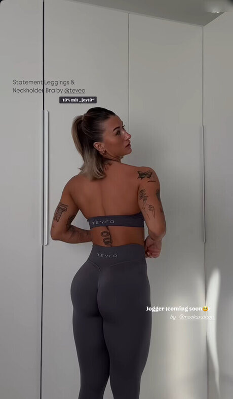 Lenaajoy modèle adulte image