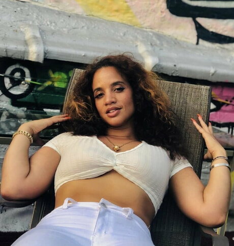 Dascha Polanco star du porno de haute qualité galerie