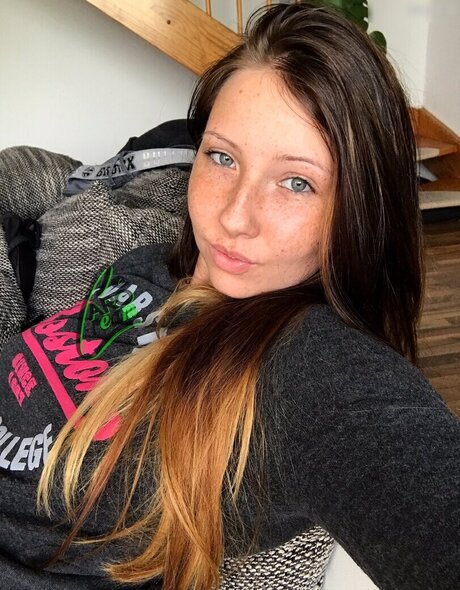 fans emo uniquement nue en haute qualité collection