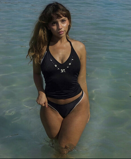 Anda Tohatan meilleur modèle photos