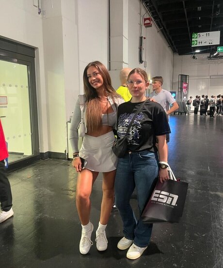 latina épaisse uniquementfans haute qualité sympa archive