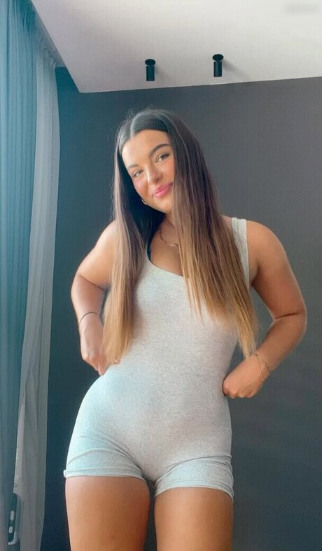 gangbang uniquement pour les fans bel adulte image