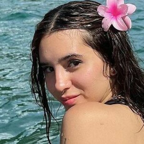 Domelipa modèle gratuit des photos