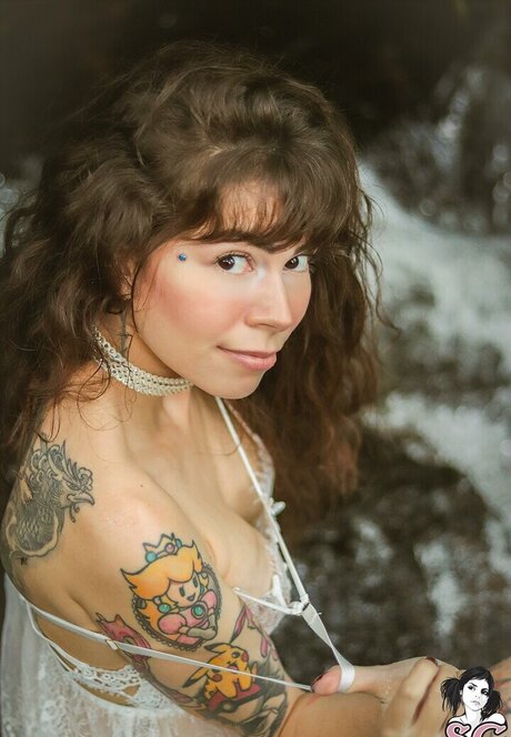 Dinhasun star du porno nue photos