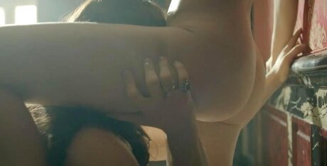 Versailles Fernsehserie_ star du porno parfaite galerie