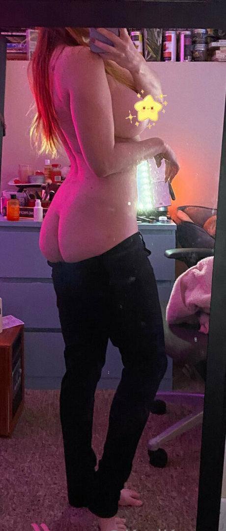 Kari Keone actrice érotique des photos