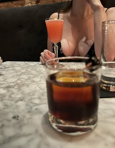 Kari Keone étoile adulte photo