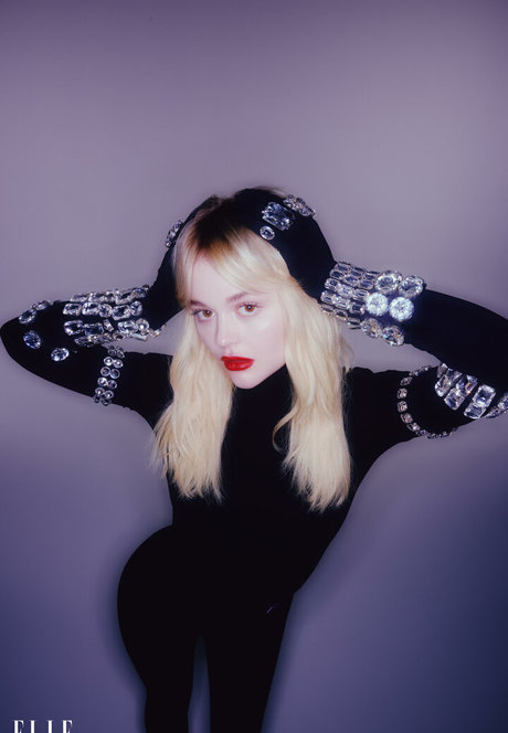 Emily Alyn Lind art star du porno img