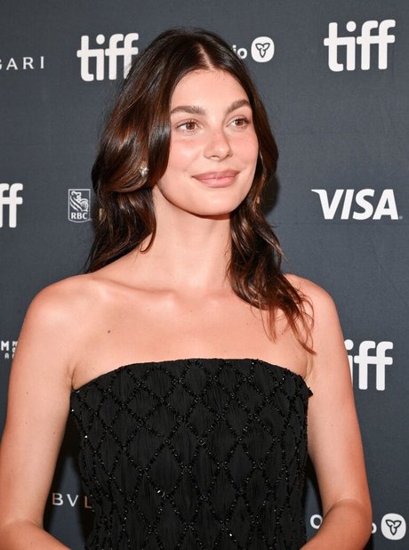 Camila Morrone star du porno érotique galeries