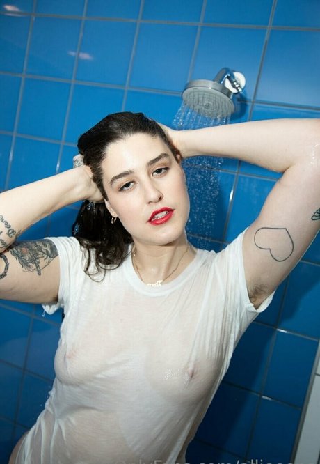 allieoops modèle image