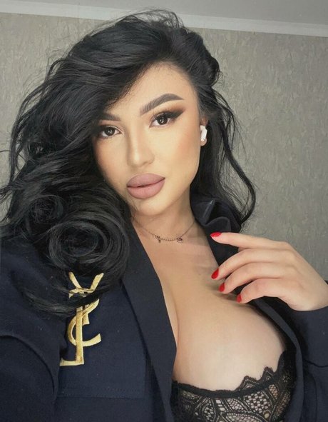 Zhansaya Dakarimova actrice hd galerie