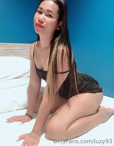 luzy93 modèle exclusif galeries