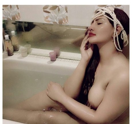 Sisca Mellyana art star du porno images