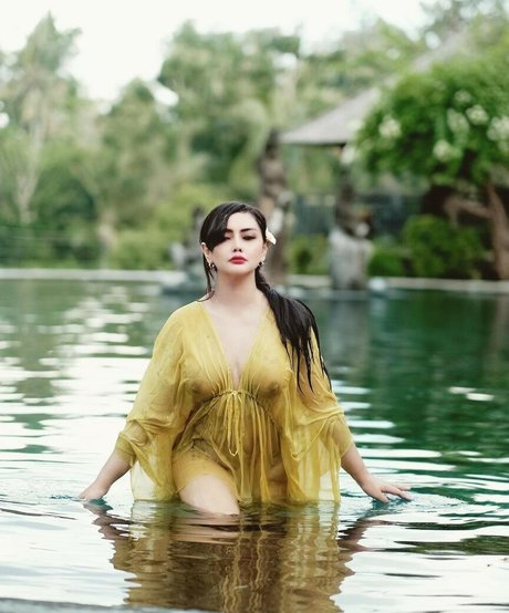 Sisca Mellyana étoile sympa galeries