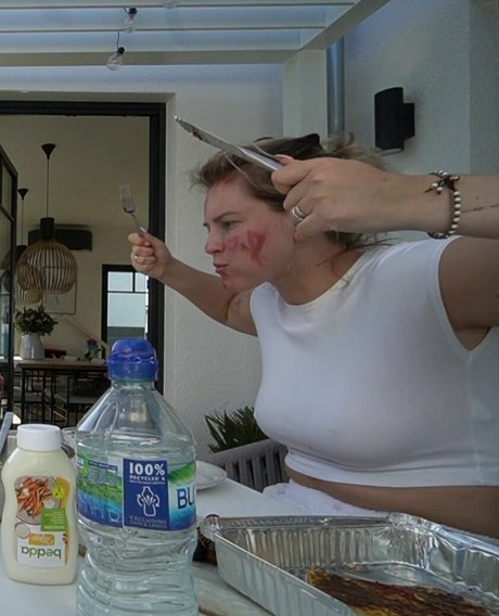 blonde aux gros seins onlyfans exclusif parfait img