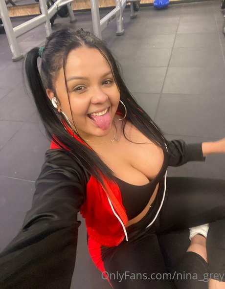 gros butin blanc onlyfans assez exclusif des photos