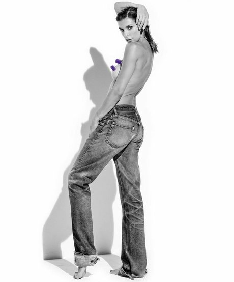 Elisabetta Canalis modèle joli collection