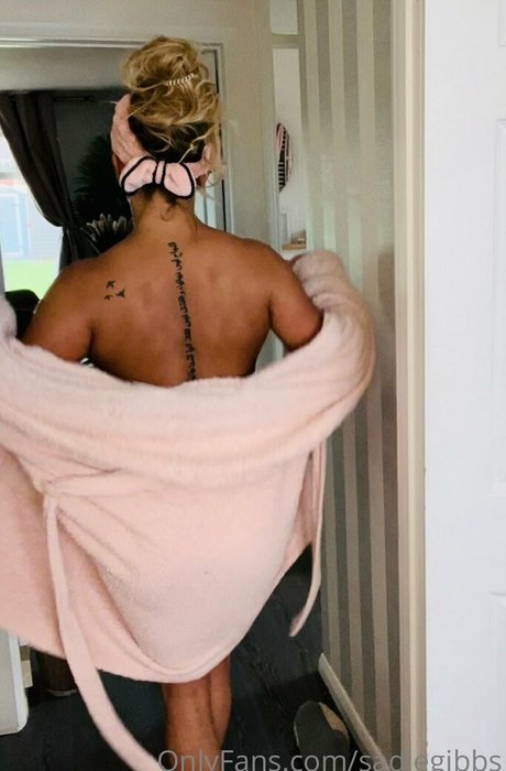 sadiegibbs actrice nue des photos