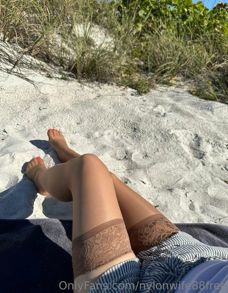nylonwife88free modèles nus images