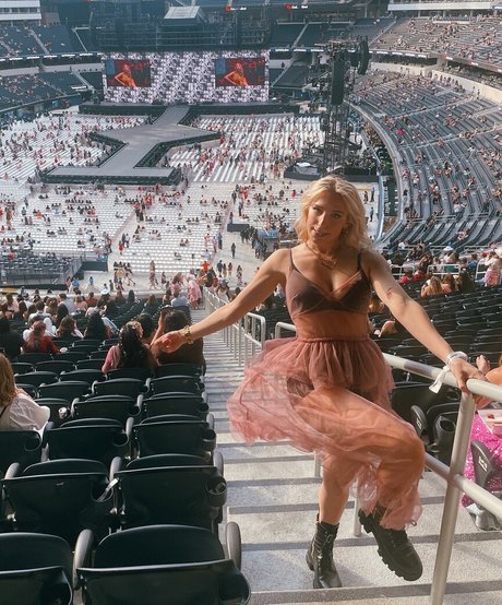 cowgirl milf uniquementfans plutôt sexy galerie