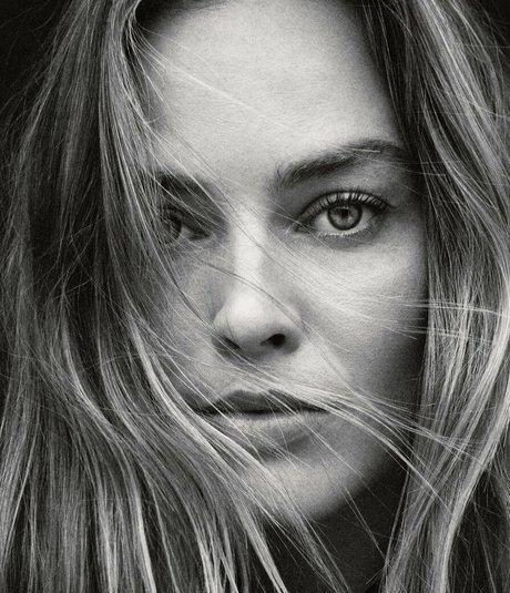 milf aux cheveux noirs onlyfans belle sexy collection