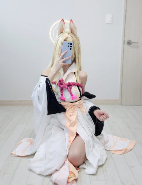 Biya star du porno en haute qualité image