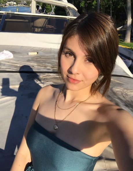 Marthacrdns modèle gratuit galeries