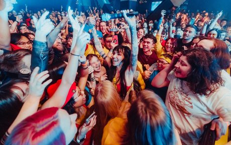 fans de latines matures uniquement haute qualité parfait image