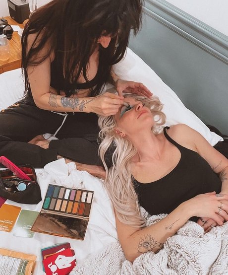 visage blond uniquementfans haut xxx des photos