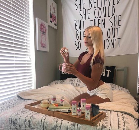 lesbiennes aux gros seins onlyfans libre nu des photos