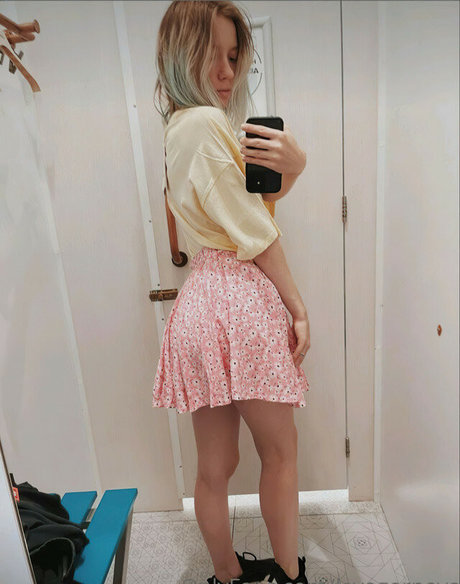 fille courbée dà côté onlyfans porno parfait photos