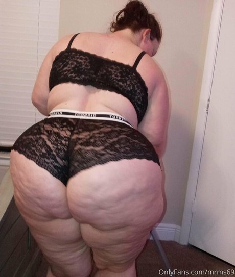 mrms69 modèle érotique collection