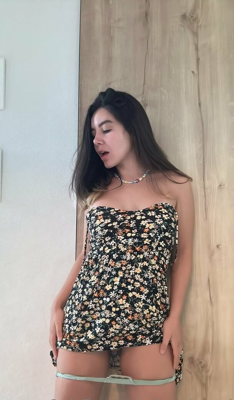 Lucyisloud star du porno exclusive galeries