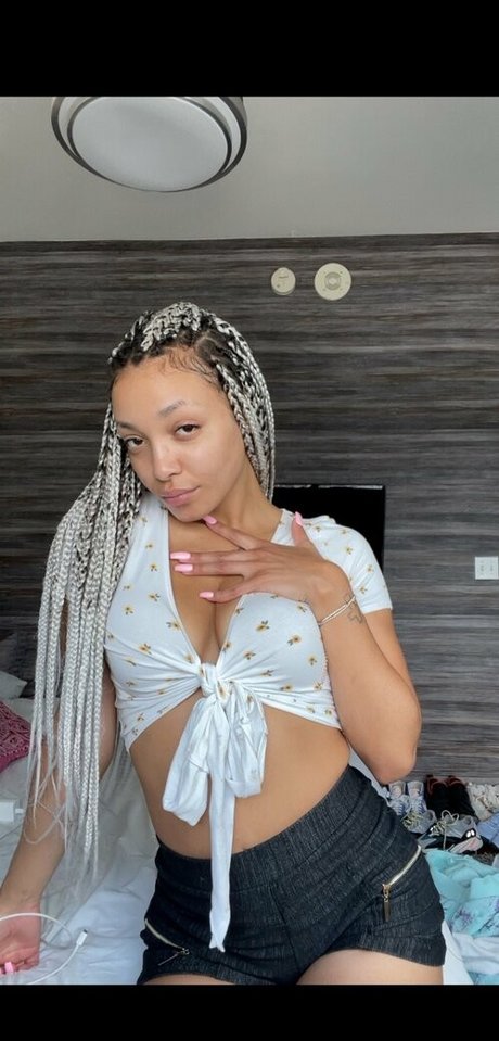 ppv uniquement pour les fans nus xxx images