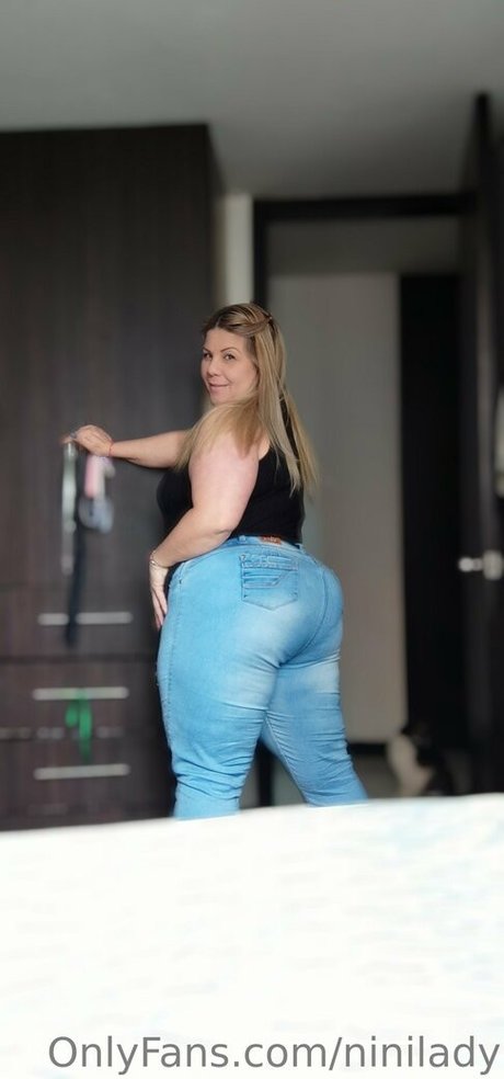 ninilady modèle sympa photos