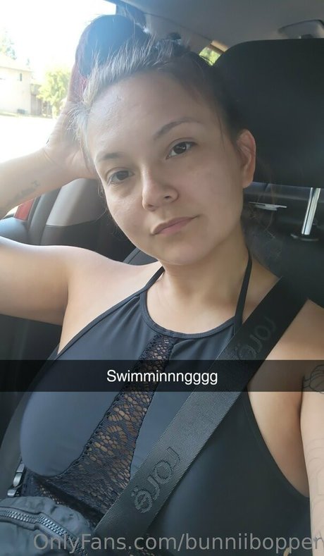 fans de latinas au gros cul uniquement nus sexy image