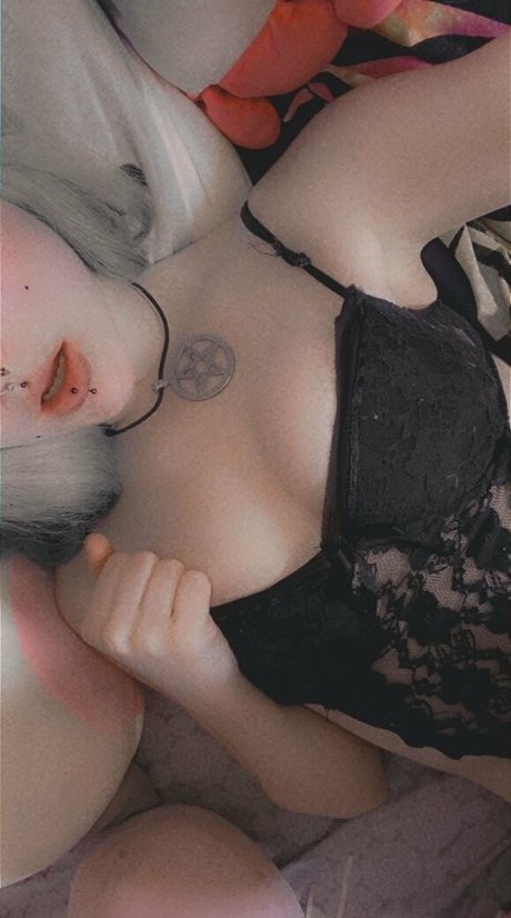 stupidelfbihhh star pornographique image