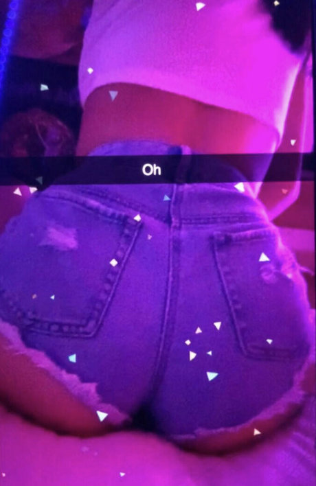 itselessa modèle de sexe galeries