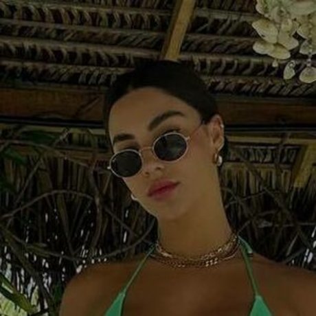 Gabriela Versiani modèle des photos