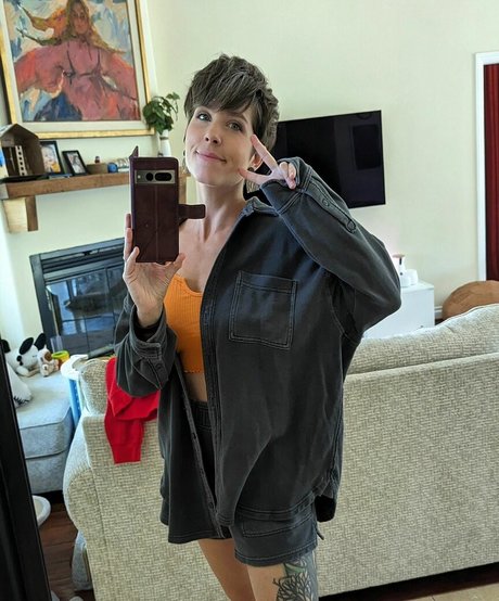 Soe Gschwind modèle de sexe photo