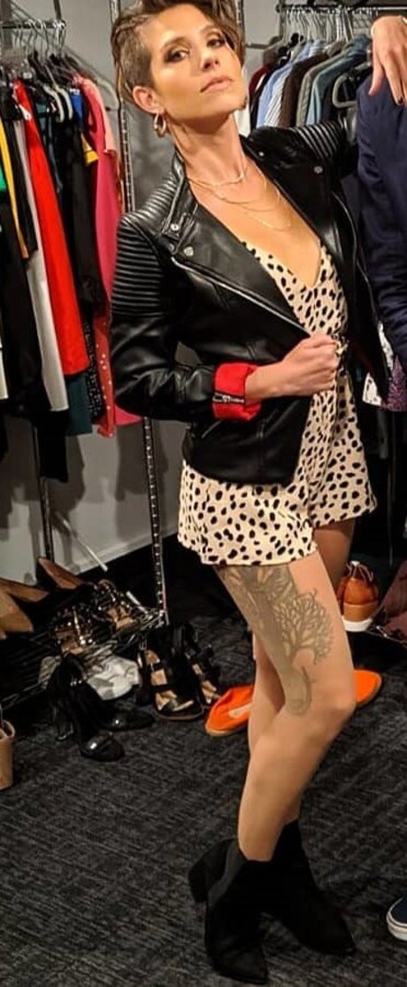 Soe Gschwind modèle pornographique archive