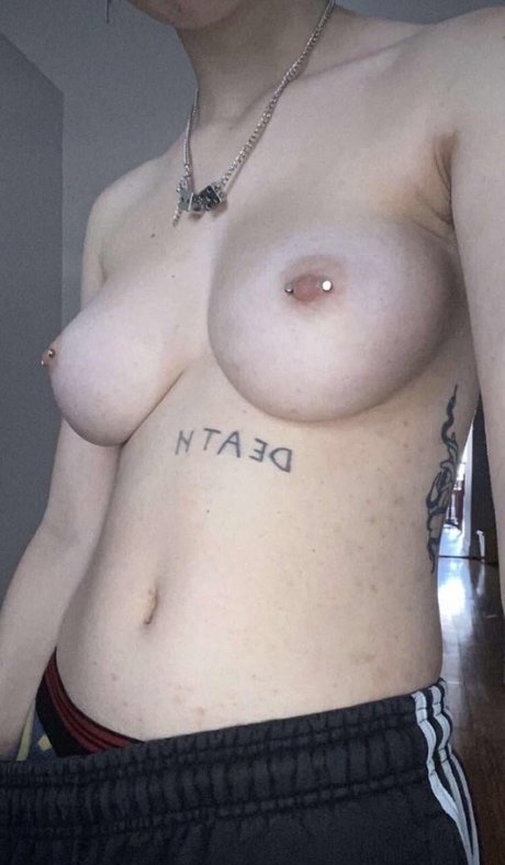 Radianttoilet star érotique des photos