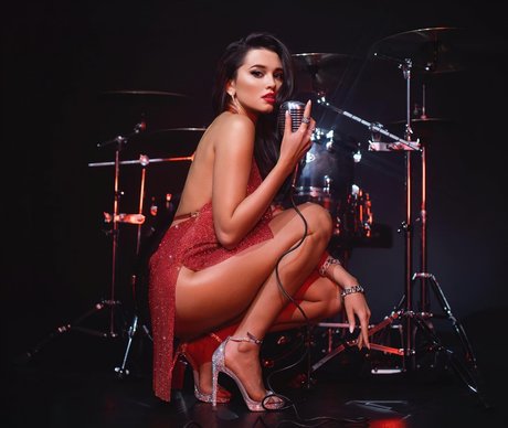 Daria Zaritskaya étoile de l'art images