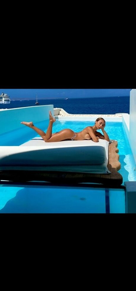 Eva Gutowski modèle porno images