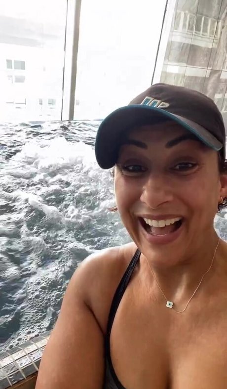 Saira Khan nus de stars du porno des photos